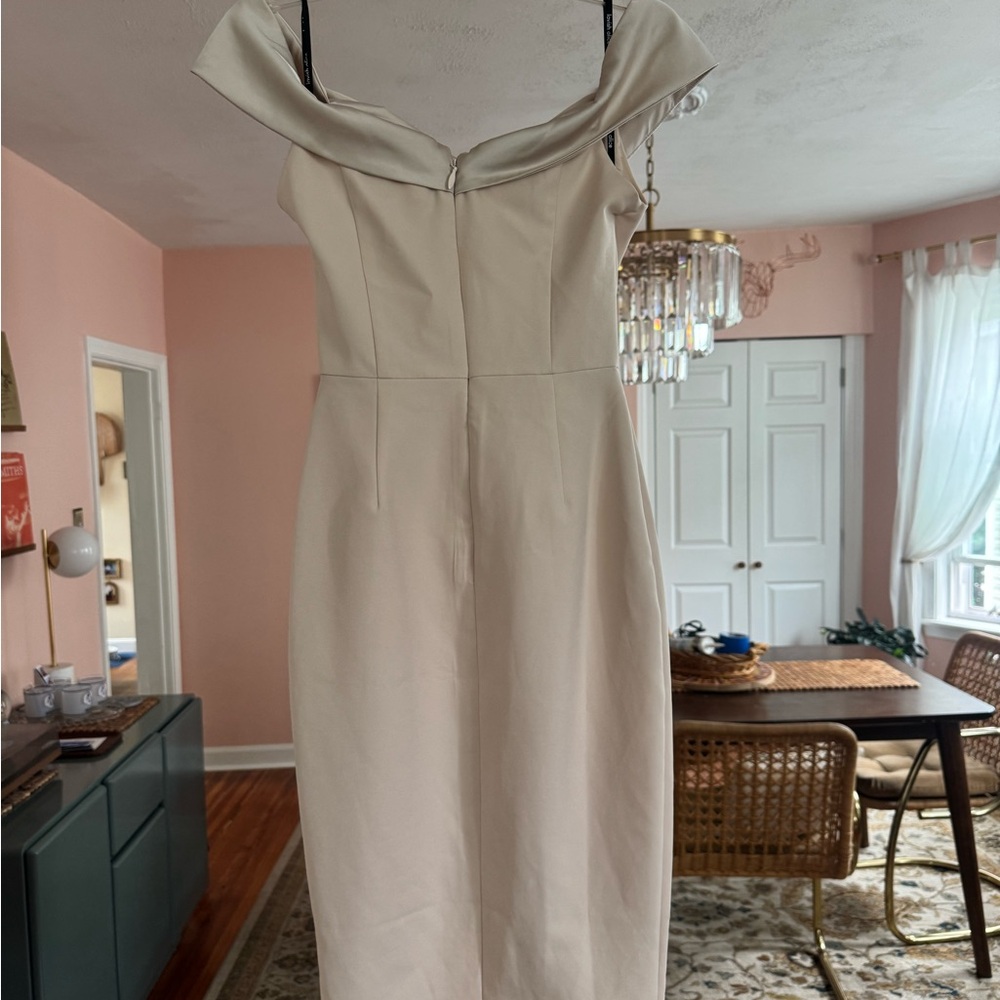 Lavish Alice Bow Dress - Picture 5 of 8